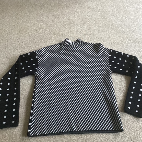 Fun long sleeve sweater. Polka dots on front. Stripes on back. - Picture 2 of 3